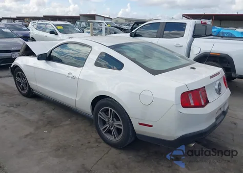 2011 Ford Mustang V6 Premium z USA, uszkodzony, nr VIN 1ZVBP8AM5B5149723
